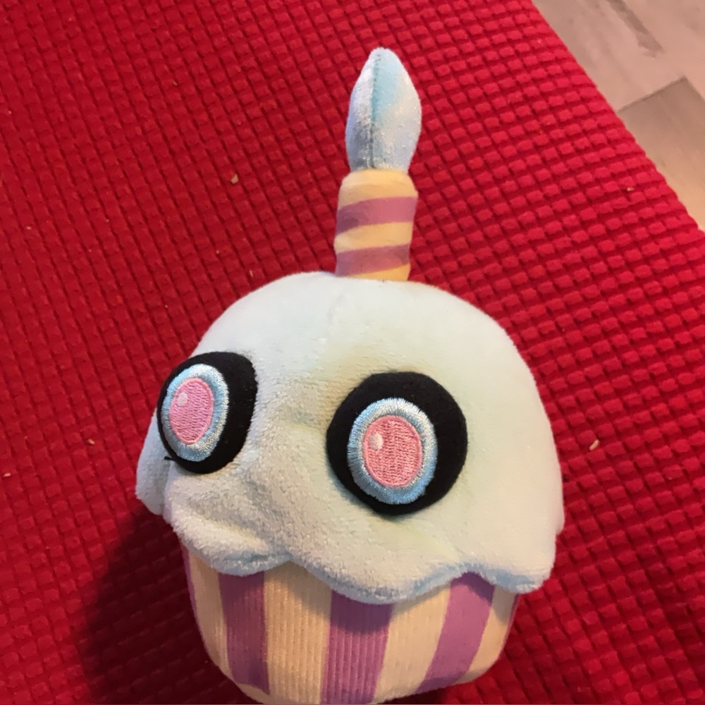 Five Nights At Freddy's Funko Cupcake Spring Colorway Easter Plush Toy FNAF 8''